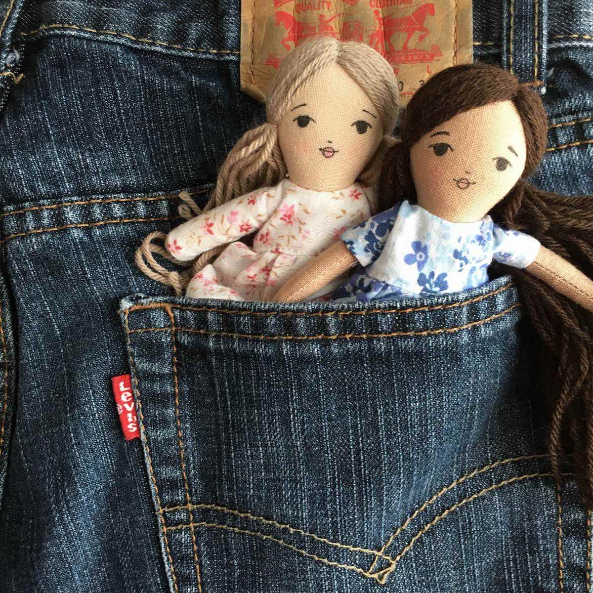 make tiny dolls that fit in your pocket